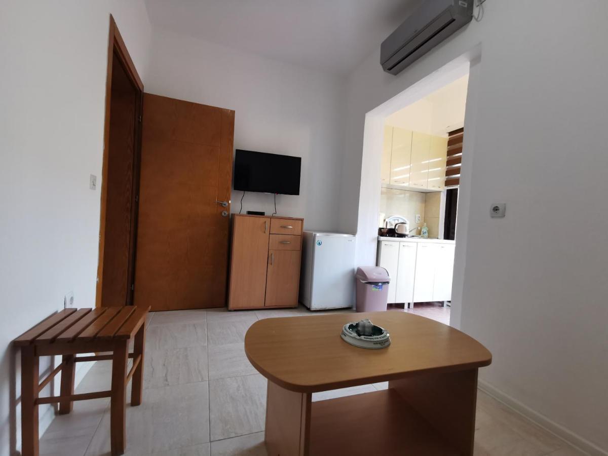 Apartment Val Maslina *