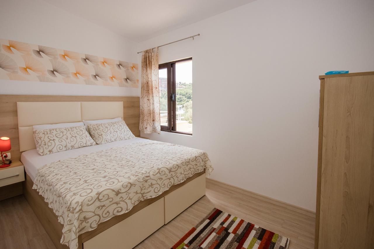 Apartment Val Maslina