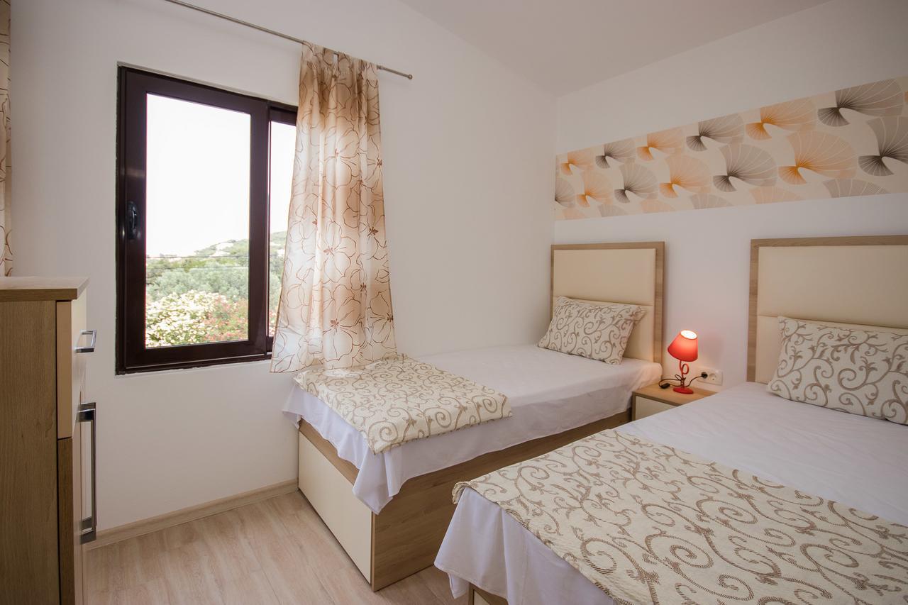 Apartment Val Maslina *